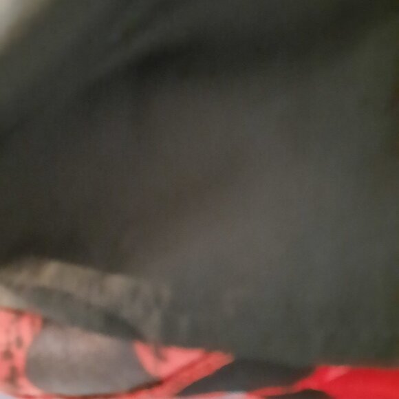 100% Polyeser Fully Lined Skirt - Picture 3 of 3